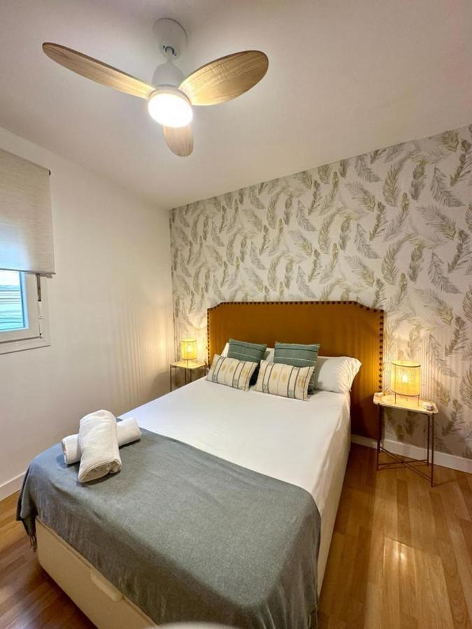 Santa Lucia 1 Bedroom Apartment Малага Экстерьер фото