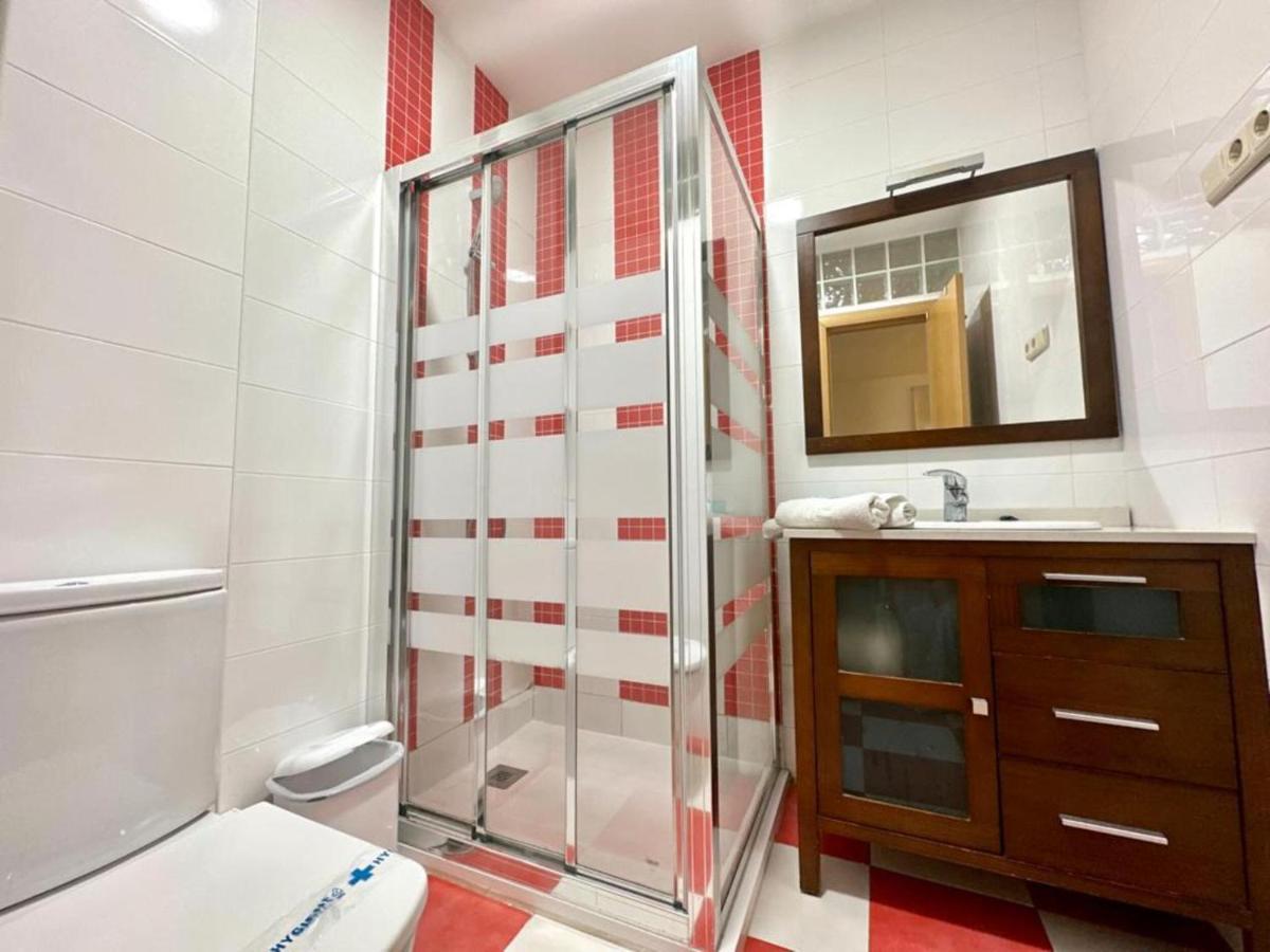 Santa Lucia 1 Bedroom Apartment Малага Экстерьер фото