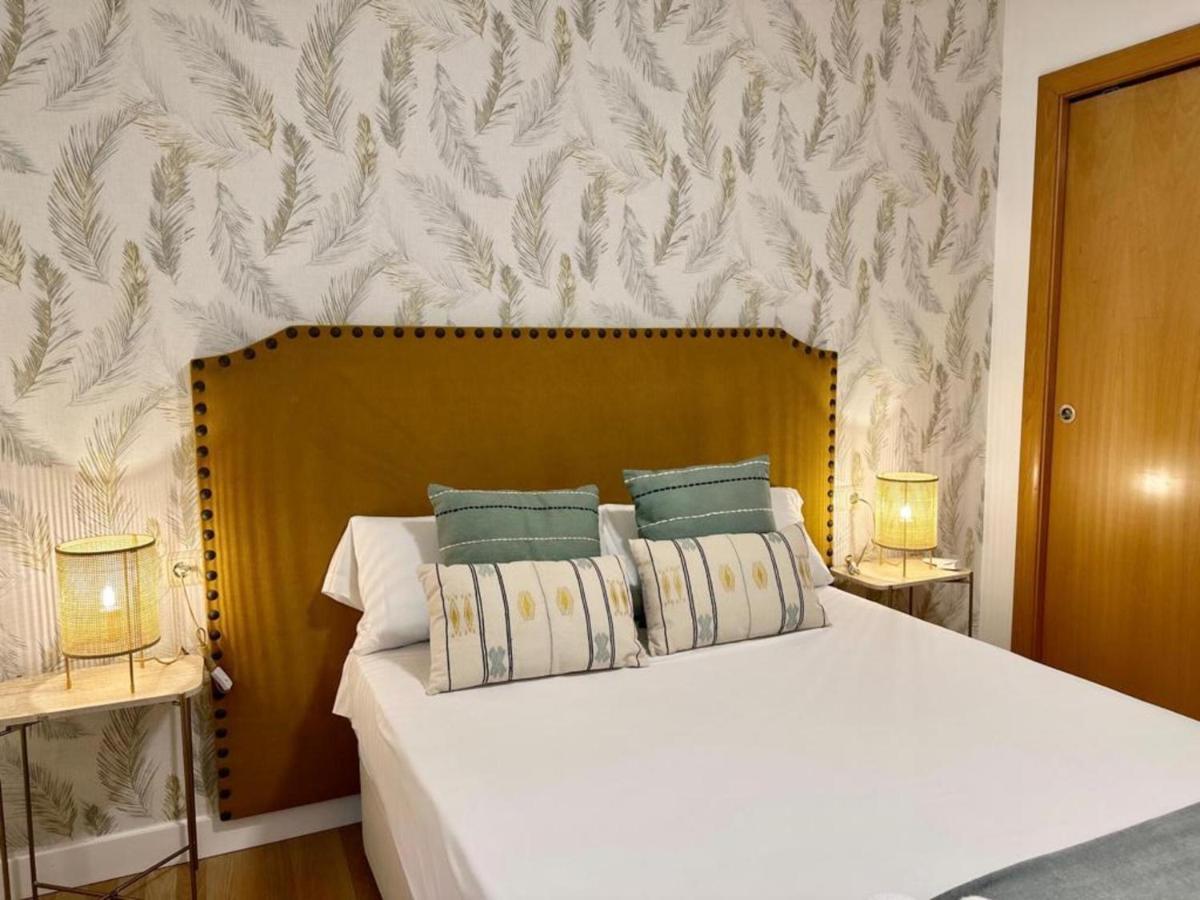 Santa Lucia 1 Bedroom Apartment Малага Экстерьер фото