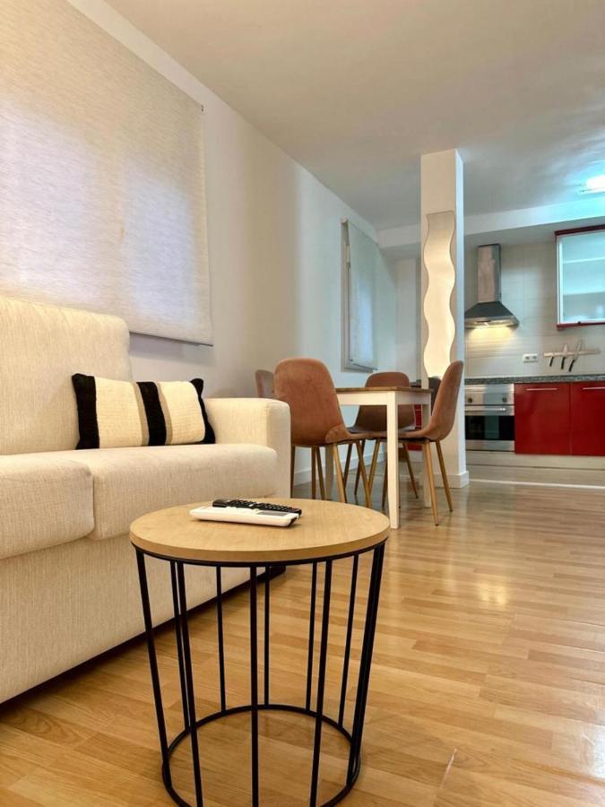 Santa Lucia 1 Bedroom Apartment Малага Экстерьер фото